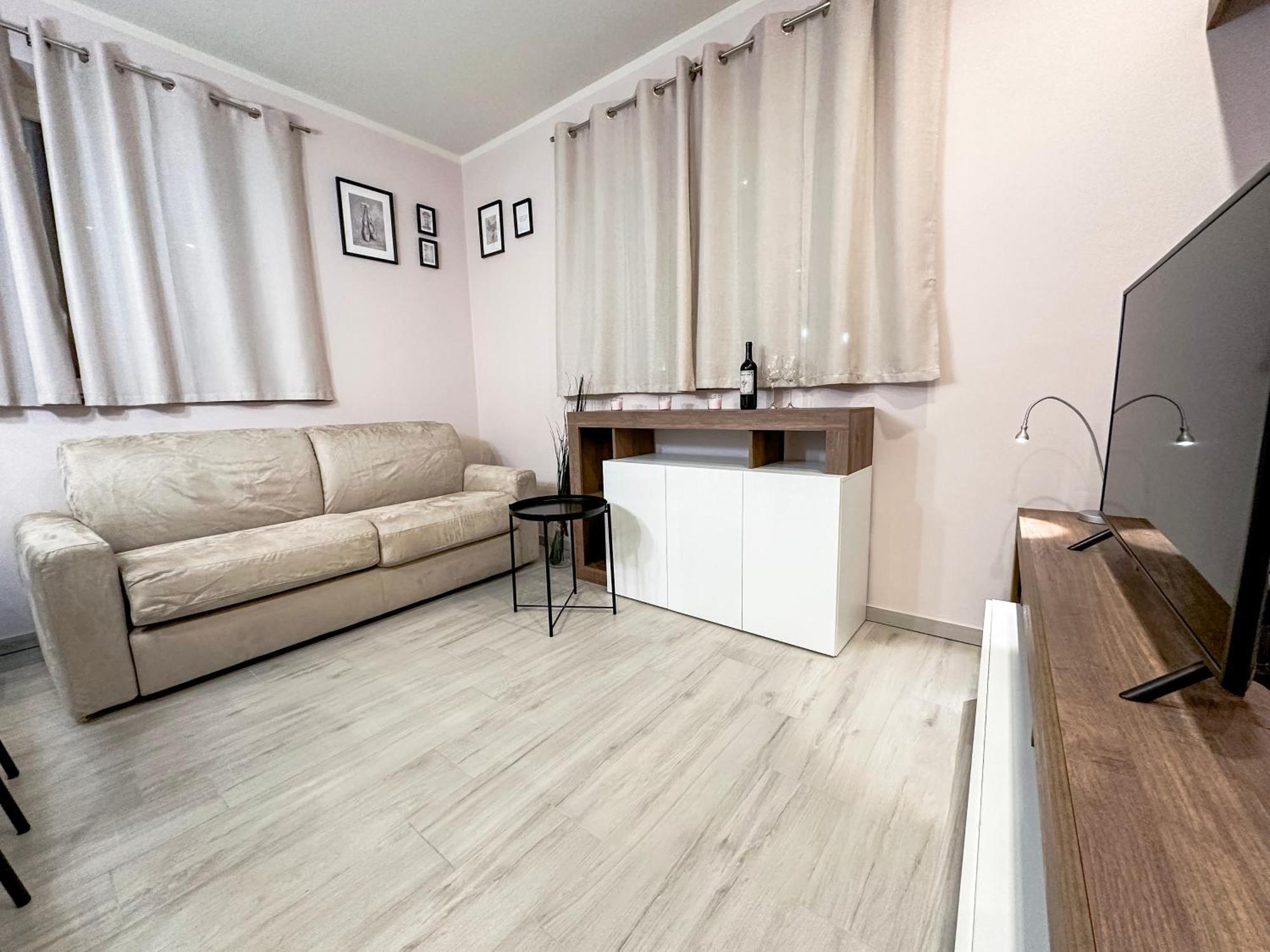 Apartment La Rosa Dei Venti Con Parcheggio E Ampio Giardino In Centro